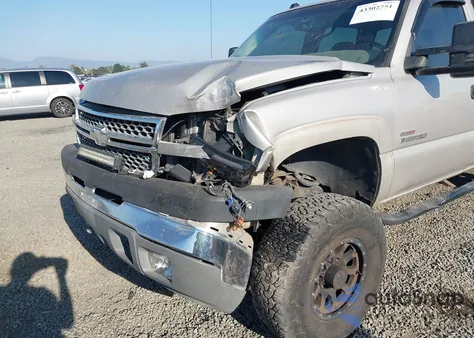 2005 Chevrolet Silverado 2500Hd Lt z USA, uszkodzony, nr VIN 1GCHK232X5F834481